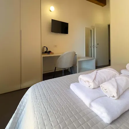 Piazza D'armi - 3 Sorrisi 3*