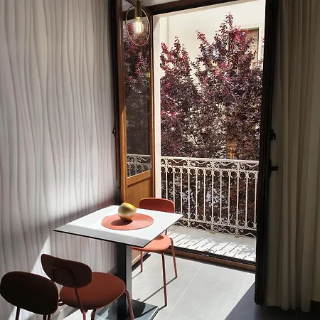 Bed & Breakfast Piazza D'armi - 3 Sorrisi 3*