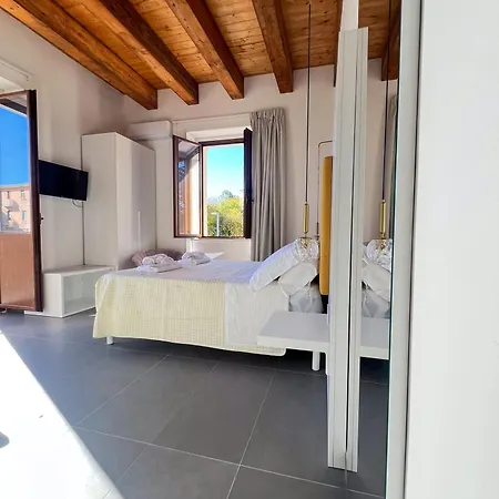 Piazza D'armi - 3 Sorrisi Bed & Breakfast