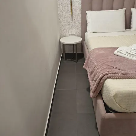 Piazza D'armi - 3 Sorrisi Bed & Breakfast 3*